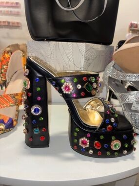 Women’s shoes